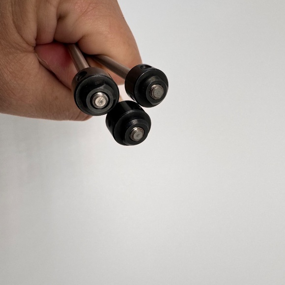 Mitutoyo 129-127 Depth Micrometer DMC 2.5 - 4 in orange hard case w/ foam insert - Picture 6 of 11